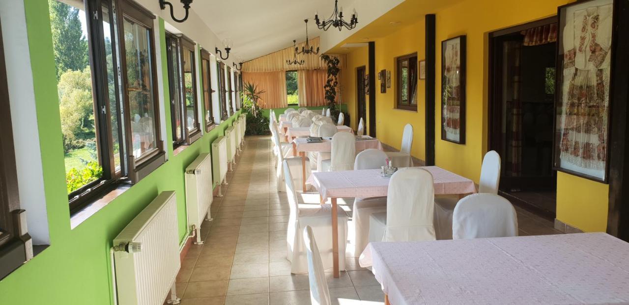 Klet Jana Bed & Breakfast Ястребарско Екстериор снимка